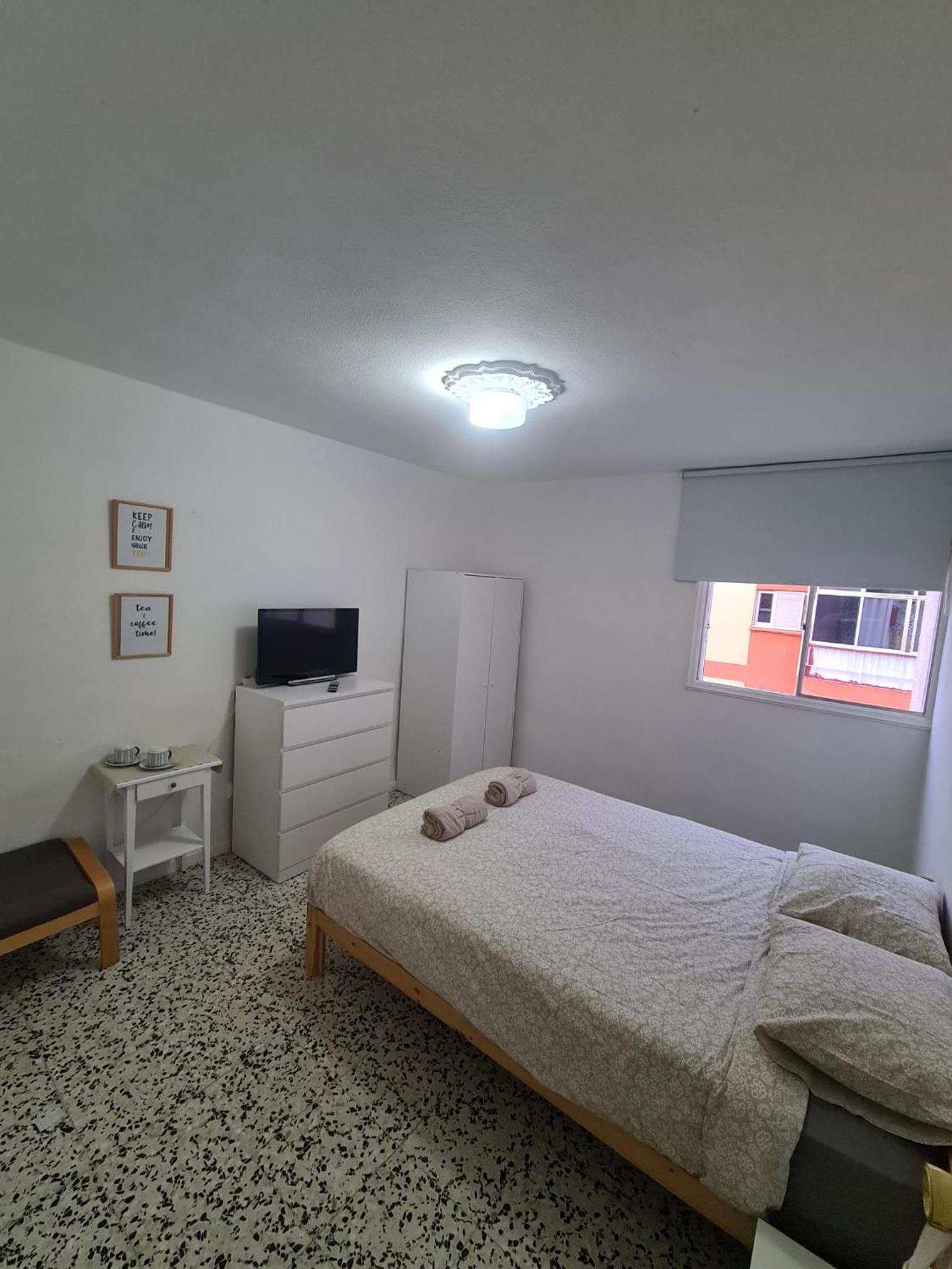 Eeb Private Room Habitacion Privada En Piso Compartido 라 라구나 외부 사진