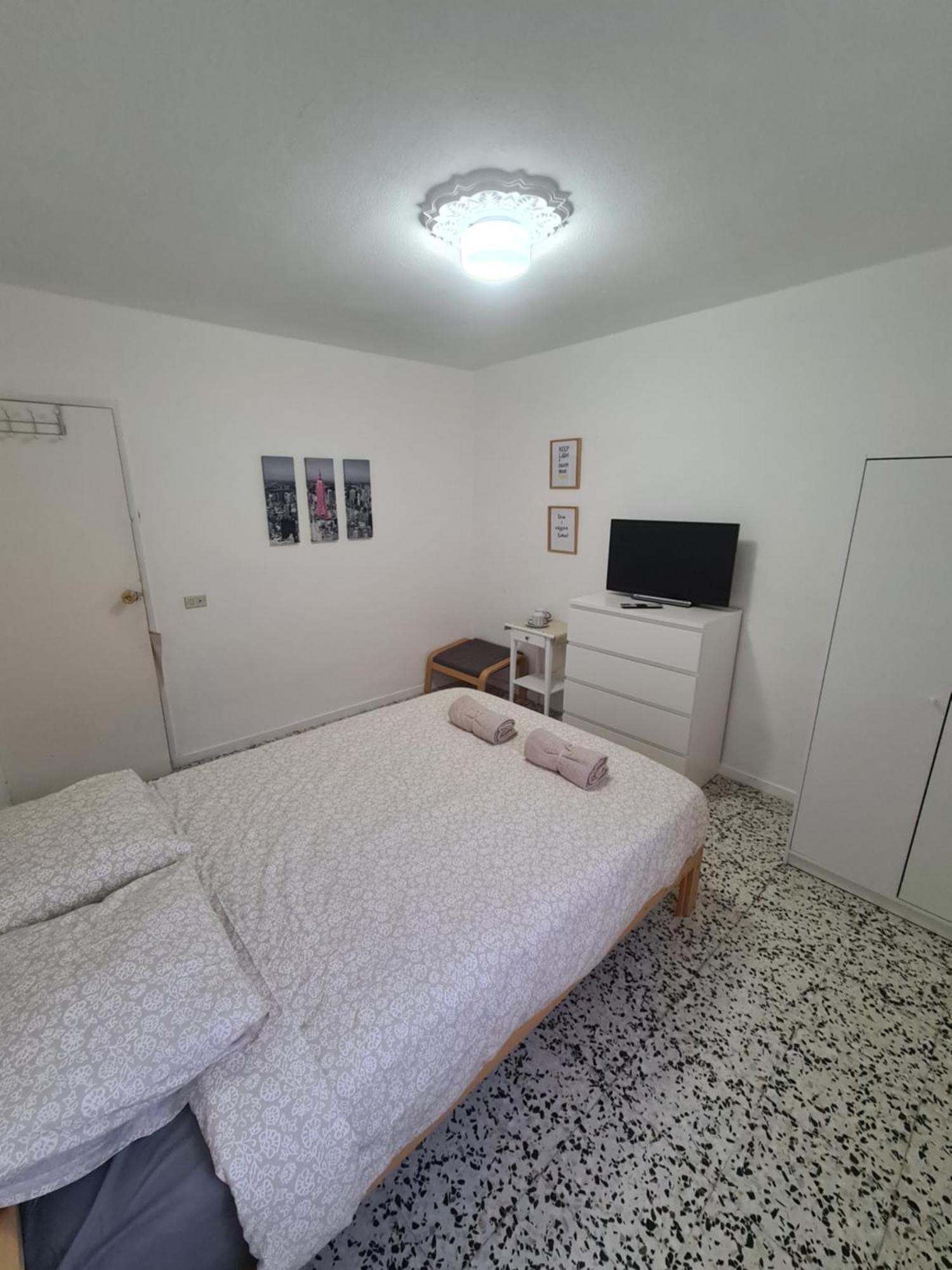 Eeb Private Room Habitacion Privada En Piso Compartido 라 라구나 외부 사진